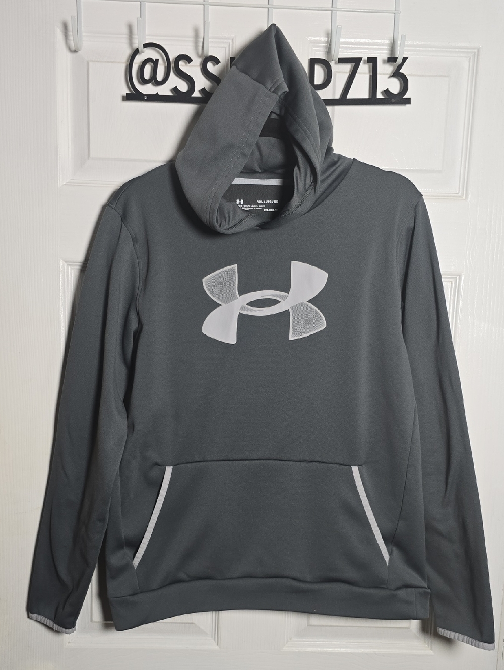 Under Armour Youth XL YXL Charcoal Gray Hooded Pullover with White Logo